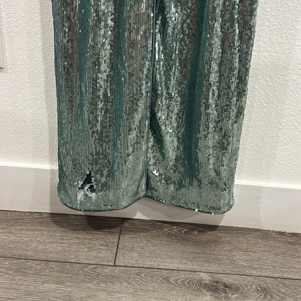 Toccin Sequin Cut Out Gown, RTR - Picture 14 of 14